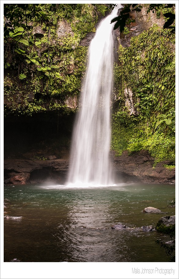 Taveuni Waterfall Trash the Dress_0007.jpg