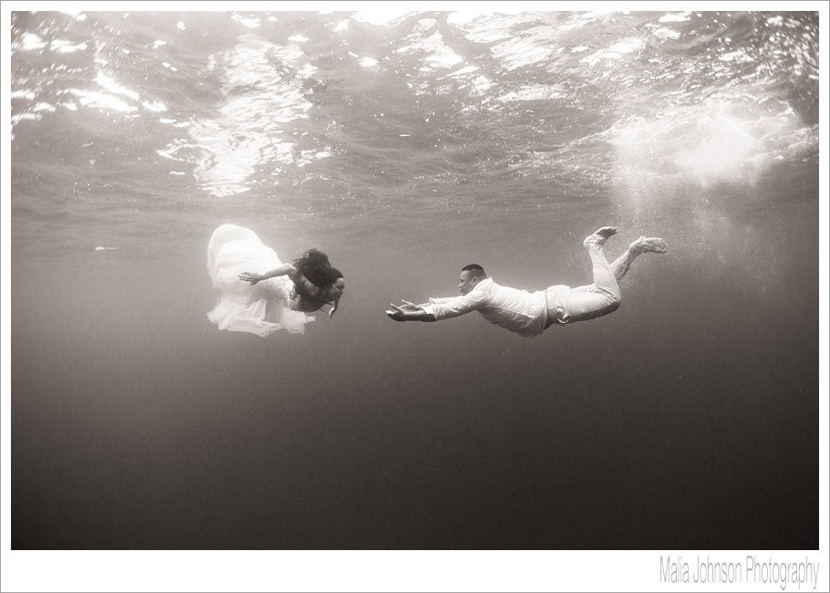 Fiji Underwater Trash the Dress_0013.jpg