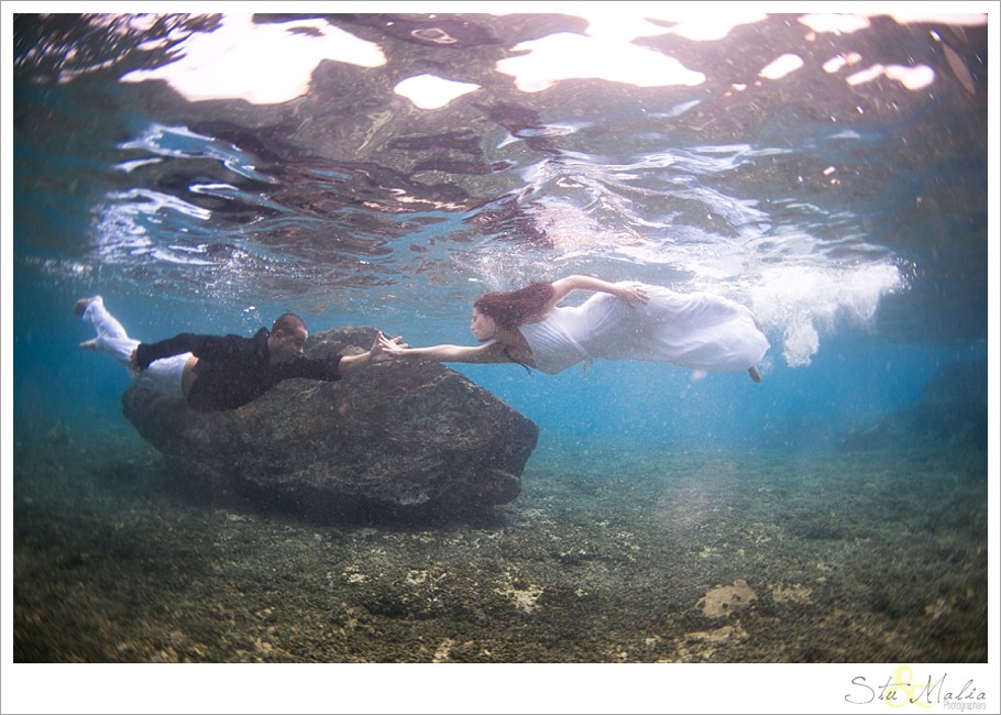 Fiji-Underwater-TrashTheDress_0008.jpg