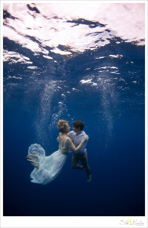 Underwater Trash the Dress Fiji_0007.jpg