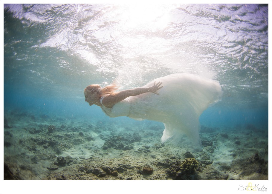 Underwater Trash the Dress Fiji_0004.jpg